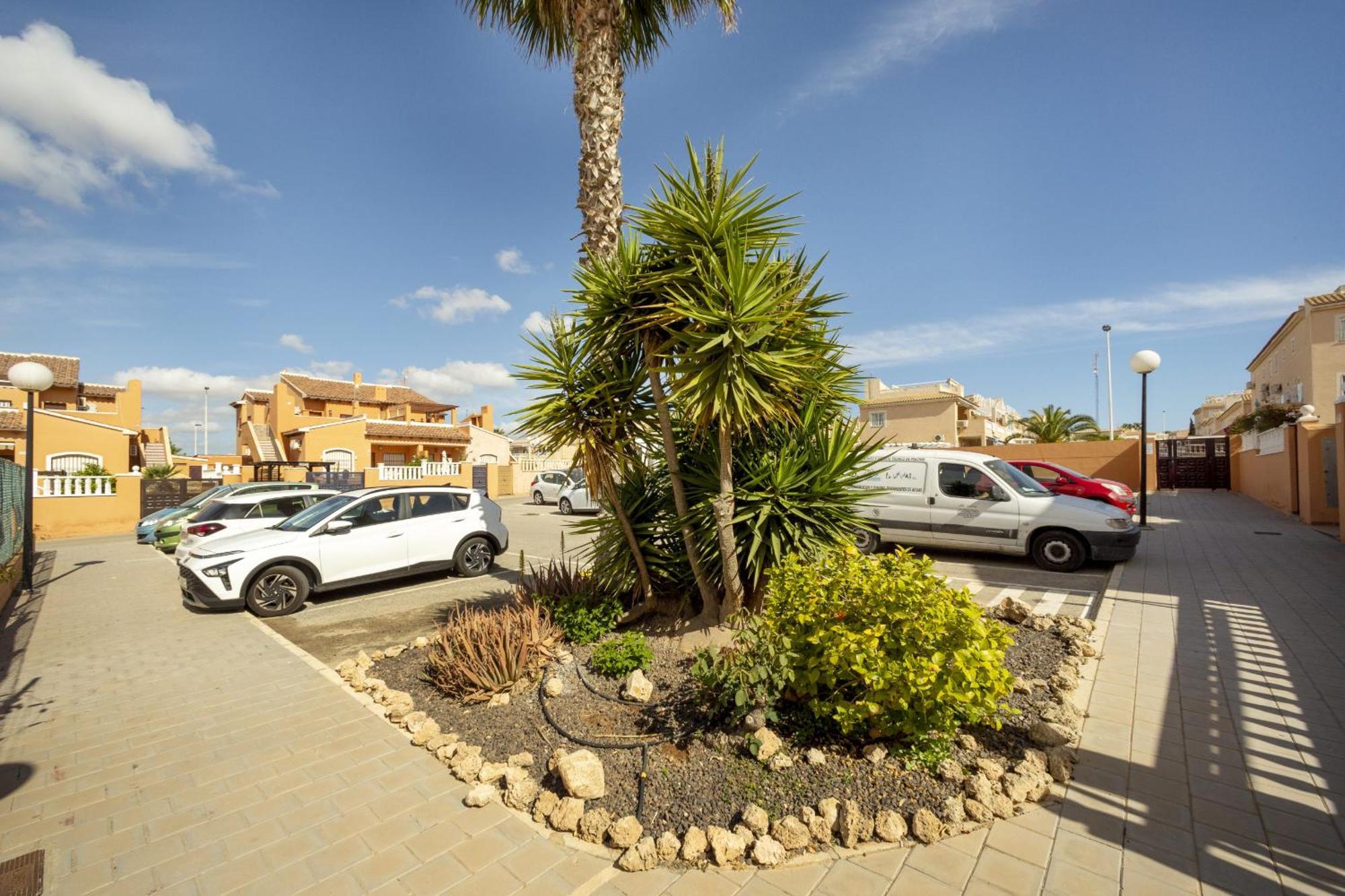 Altos Del Sol By United Renters Torrevieja