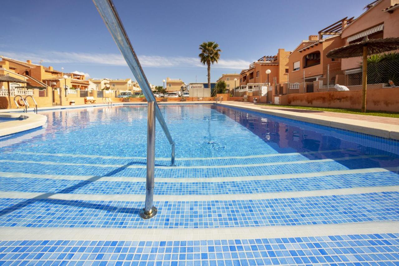Altos Del Sol By United Renters Apartment
